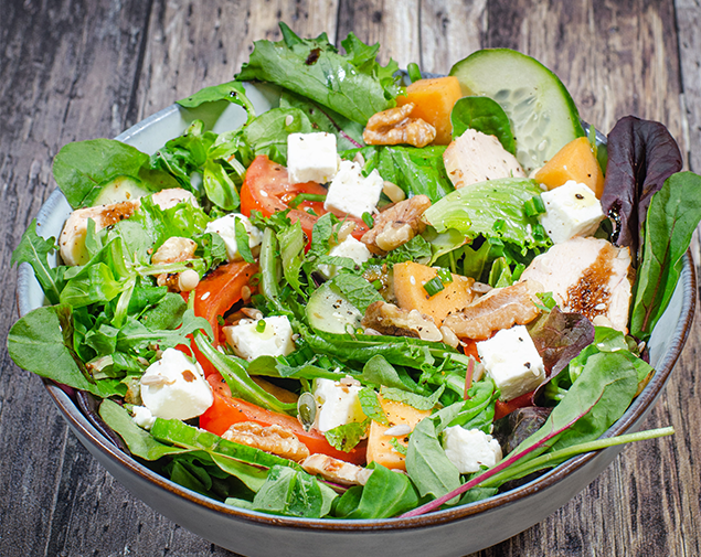 La salade à composer selon vos goûts et vos envies ! La boîte à Meuh Nantes